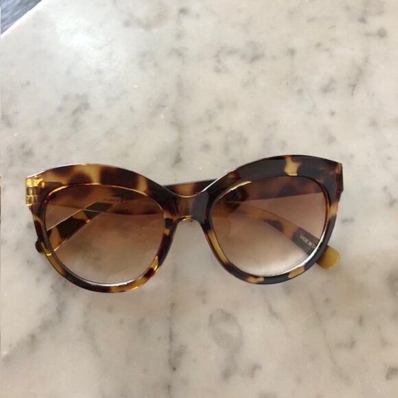 JANIE AND JACK Tortoise Cat Eye Variegated Sunglasses - Picture 5 of 16